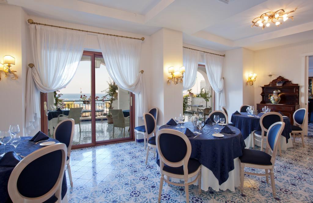 Punta Campanella Resort & Spa Massa Lubrense Eksteriør bilde
