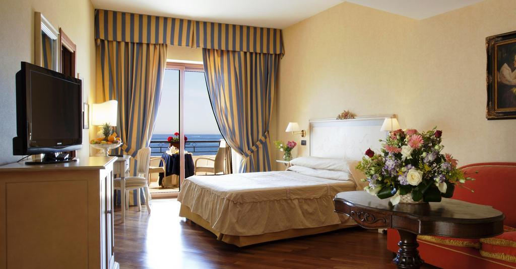 Punta Campanella Resort & Spa Massa Lubrense Eksteriør bilde
