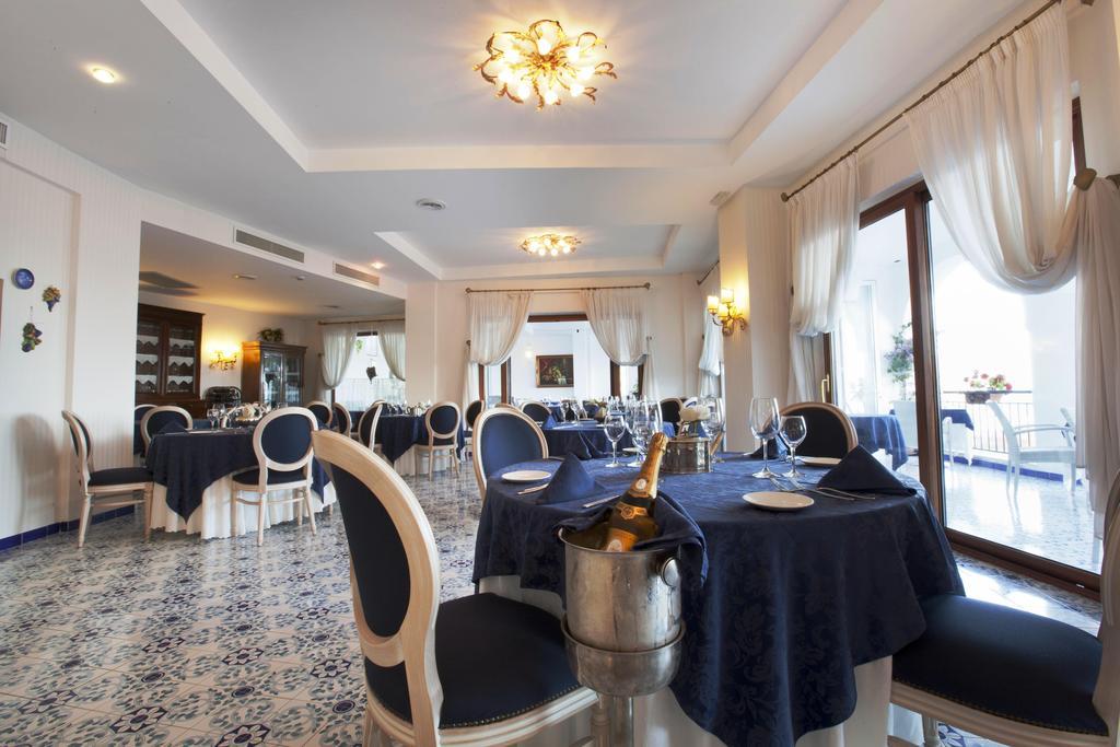 Punta Campanella Resort & Spa Massa Lubrense Eksteriør bilde